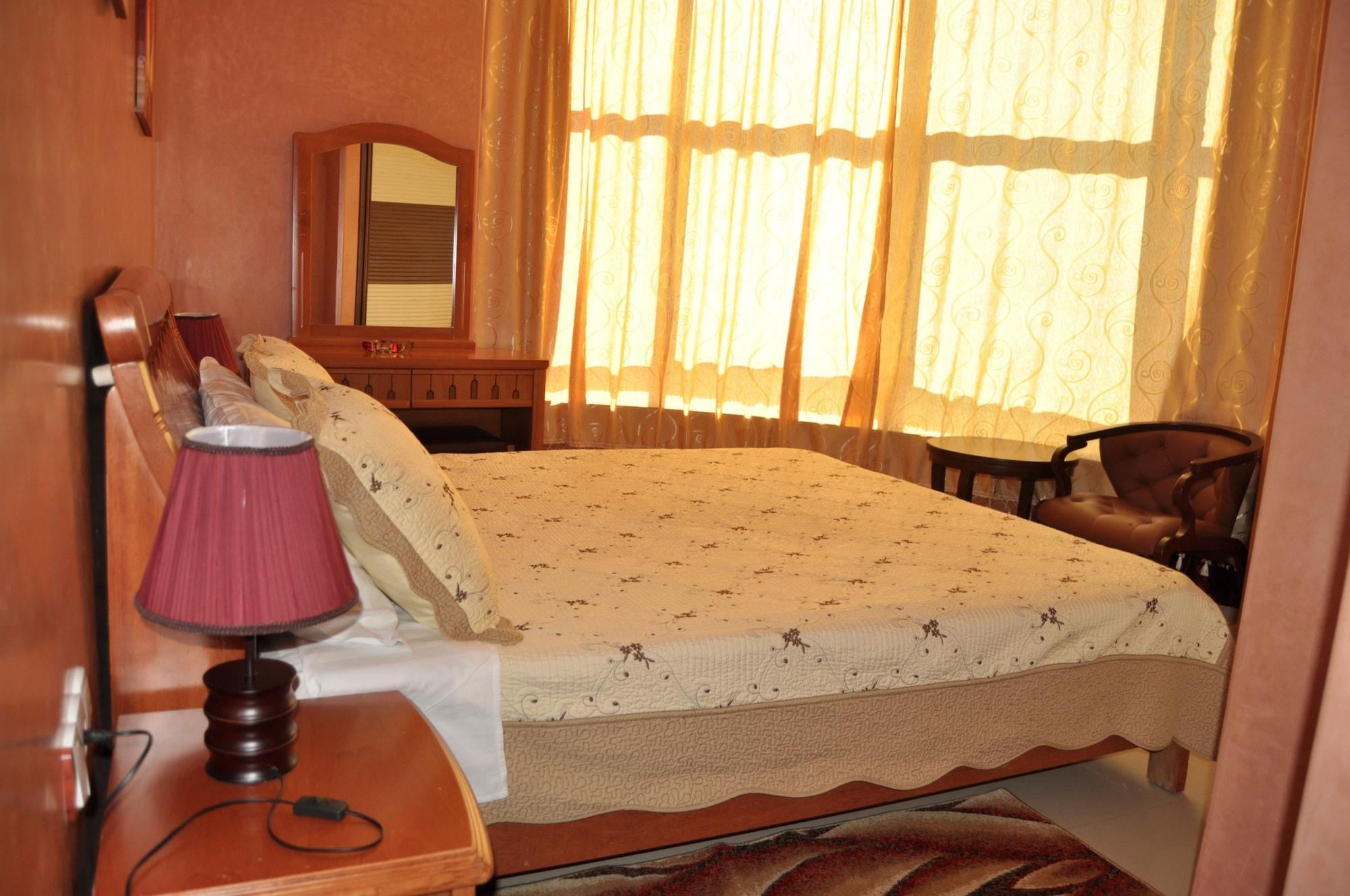 Hotel Atenas Tetouan Exterior photo